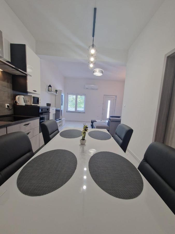 Apartman Ivan Kruševo Esterno foto